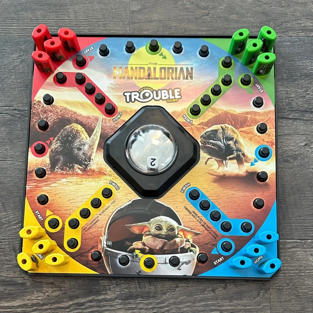 Hasbro‎ Star Wars Mandalorian Trouble Pop-o-Matic Family Board Game